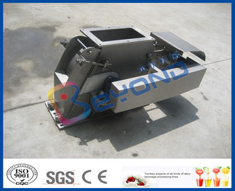 SUS 304 High Automatic Electric Apple Crusher / Apple And Fruit Crusher Hammer Type